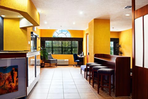 Microtel Inn & Suites by Wyndham New Braunfels I-35 Hotel in New Braunfels