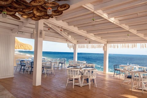 Restaurant/places to eat, Sea view