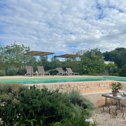 Pool view, Swimming pool, sunbed