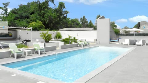 Maison de 2 chambres avec piscine partagee jardin clos et wifi a Ghisonaccia House in Ghisonaccia