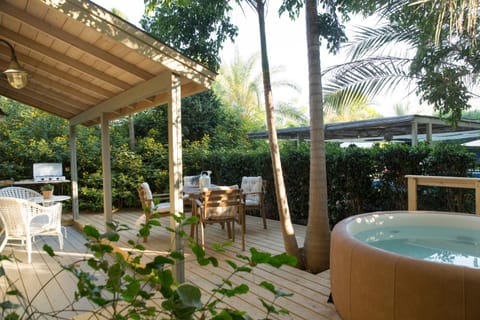 Patio, Garden, Hot Tub, Seating area