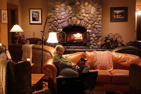 Vagabond Lodge at Kicking Horse Bed and Breakfast in Columbia-Shuswap A