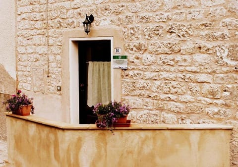 Casa Vacanze L'arco di Fondarca n.16 Apartment in Umbria