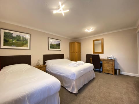 Fairlawns Guest House | Banbury | VacationRenter