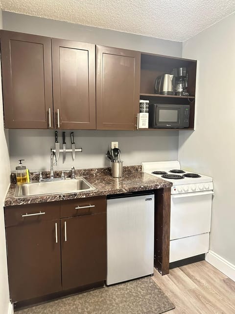 Sheridan Guesthouse Apartment in Dania Beach