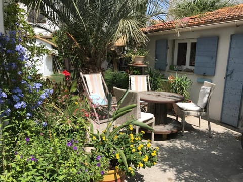 Cabanon de Camille Bed and Breakfast in Saintes-Maries-de-la-Mer