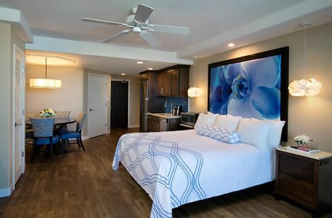 Lido Beach Resort - Sarasota Resort in Lido Key