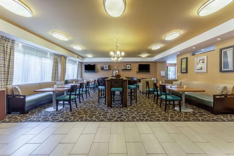 Hampton Inn Biloxi-Ocean Springs Hotel in Biloxi