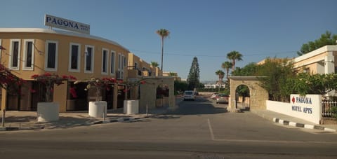 Pagona Holiday Apartments Apartahotel in Paphos