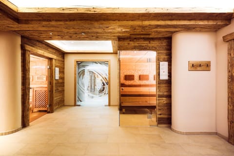 Sauna, Spa and wellness centre/facilities