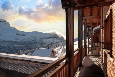 Winter, Balcony/Terrace, Mountain view