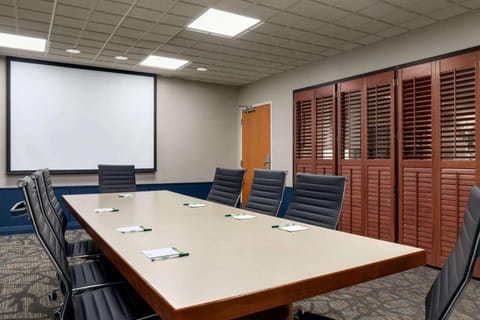 Meeting/conference room