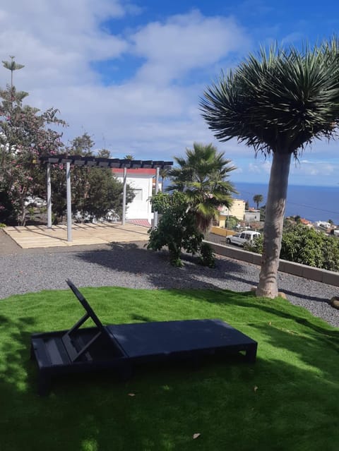 Garden, Balcony/Terrace, Sea view