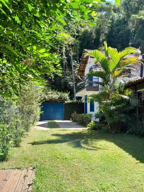 Chalé CaZinha de Penedo House in Resende