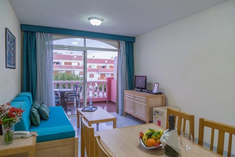 Marola Park Apartment in Playa de las Americas