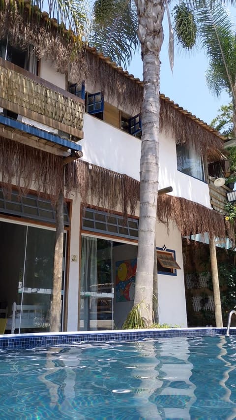 Vilarejo Praia do Perequê Suítes Hostel in Ilhabela