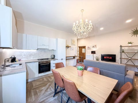 Kitchen or kitchenette, Living room, Dining area, dishwasher, oven