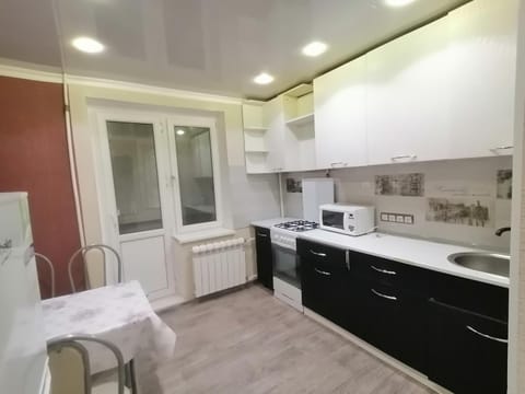 Kitchen or kitchenette, minibar, pet friendly, stove