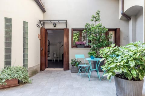 Patio, Facade/entrance, On site