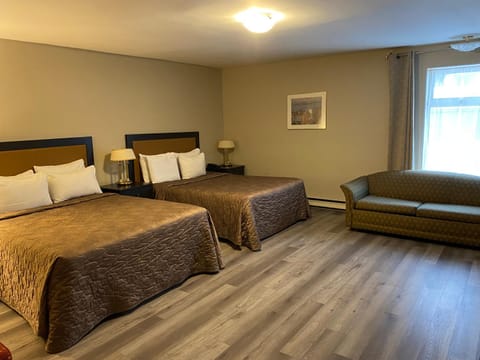 Hotel & Suites Monte-Cristo Hotel in Quebec City