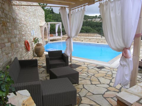 Day, Summer, Seating area, On site, Mountain view, Pool view, Sea view, Swimming pool, Swimming pool, Swimming pool