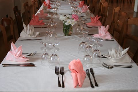 Restaurant/places to eat, Banquet/Function facilities, wedding