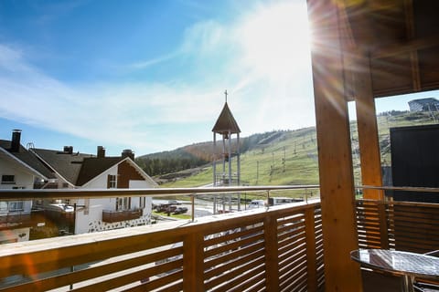 View (from property/room), Balcony/Terrace