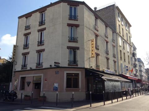 Hotel De La Place Hotel in Montrouge
