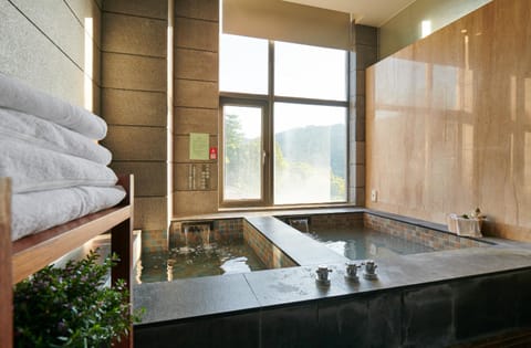 Reikei Hot Spring Resort Hotel in Kaohsiung