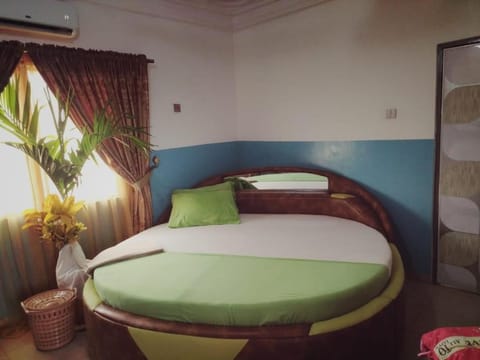 Elizz guest house Bed and Breakfast in Greater Accra Region, Ghana