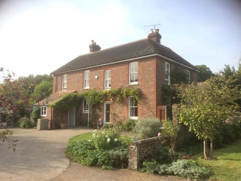 Saddlers B&B Bed and Breakfast in Chichester District