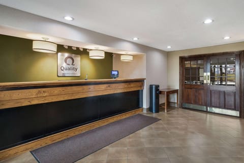 Quality Inn & Suites - Garland Hotel in Garland