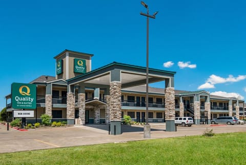 Quality Inn & Suites - Garland Hotel in Garland