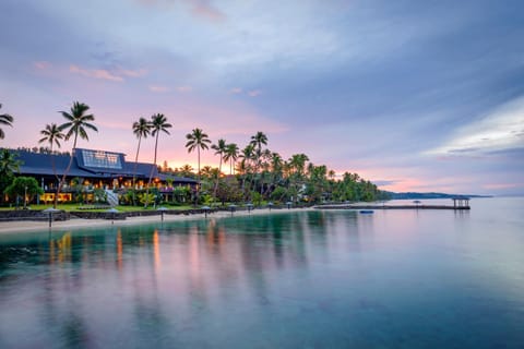 The Warwick Fiji Resort in Baravi