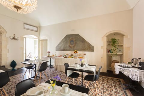 San Carlo Suites Alojamiento y desayuno in Noto