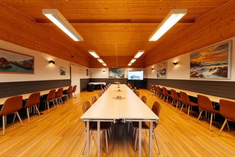 Meeting/conference room