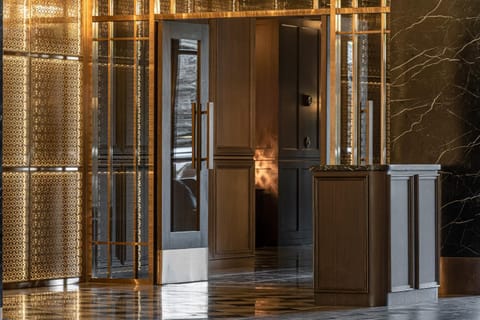 Lobby or reception, elevator