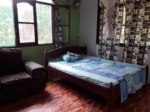 Akogo House - Hostel and Backpackers Ostello in Mombasa