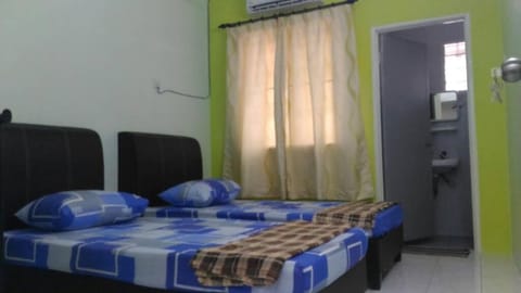 J&P Homestays House 1 Bed and Breakfast in Perak