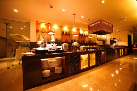 Restaurant/places to eat, Buffet breakfast