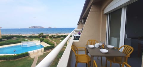 Balcony/Terrace, Pool view, Sea view