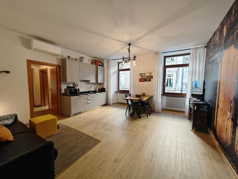 RivApartmentsDowntowN Urban Apartment in Riva del Garda