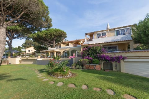 Villa Les Glycines Copropriété in Roquebrune-sur-Argens