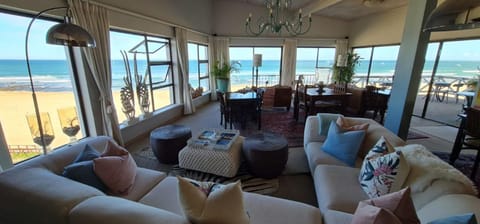 On the Beach Guesthouse Jeffreys Bay Alojamiento y desayuno in Eastern Cape