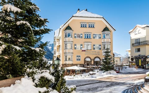 Property building, Winter