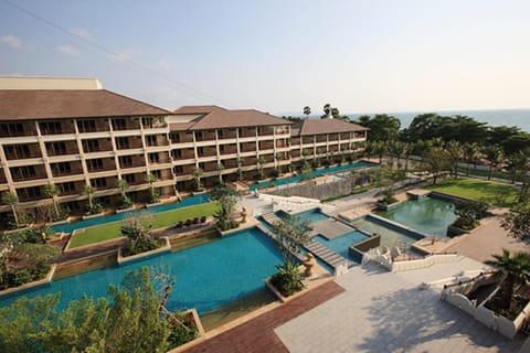 The Heritage Pattaya Beach Resort-SHA Resort in Pattaya City