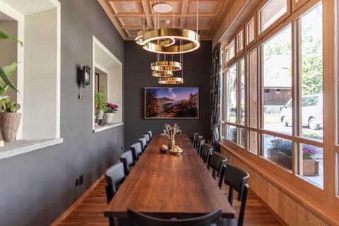 Restaurant/places to eat, Lounge or bar, Dining area, Meeting/conference room