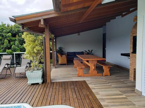 Casa de temporada com piscina Haus in Florianopolis