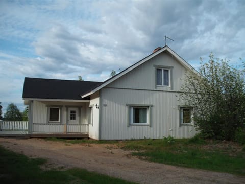 Ahkula House Campground/ 
RV Resort in Lapland