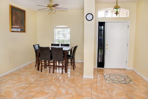 Holiday Rest Casa in Poinciana